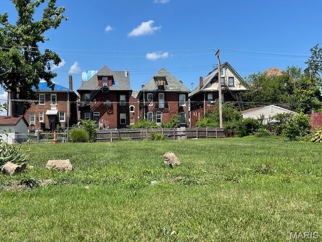 Prime Vacant Lot – Build or Invest in St. Louis City!
Great opportunity awaits at 5089 Raymond Ave! This level residential lot is located in an established neighborhood in the heart of St. Louis City (63113), just minutes from major highways, public transit, and downtown amenities. Whether you're a builder, investor, or homeowner looking to construct a custom residence or hold as a long-term asset, this lot offers flexibility and future potential. Utilities are available at the street. Take advantage of ongoing redevelopment in the area and secure your spot today!