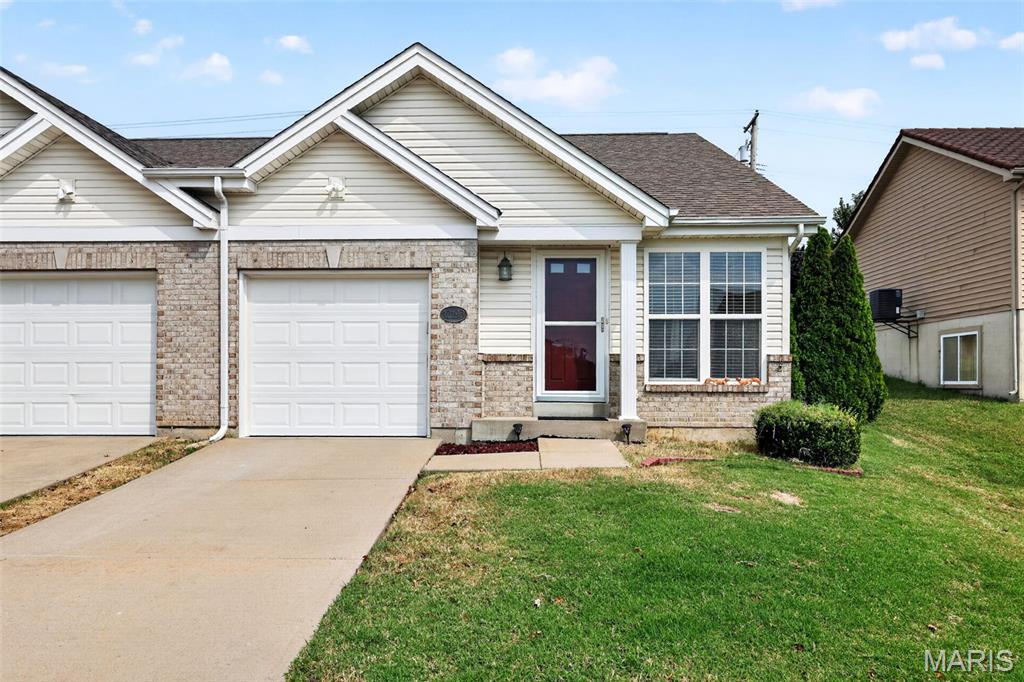Modern vaulted ranch-style villa in a quiet culdesac! Walk in to a great room with vaulted ceilings, hardwood
flooring, and wide open into the dining area. The kitchen is designed for functionality with plenty of cabinets, pantry, overhead microwave, stove, & dishwasher. The spacious floor plan also offers main floor laundry! Also, there is a side door to a private patio perfect to enjoy morning coffee, an evening cocktail, or to go outside with your dog! A large primary bedroom has a great walk-in closet with the bathroom. The second bedroom would also be a dream home office.  The basement is wide open and ready to be finished for extra entertaining space or excellent for storage. The location is absolutely perfect with quick easy access to Boeing, the airport, shopping, healthcare, parks, recreation, West Port, & St Charles County. We know you will love it as much as the current owner has!!