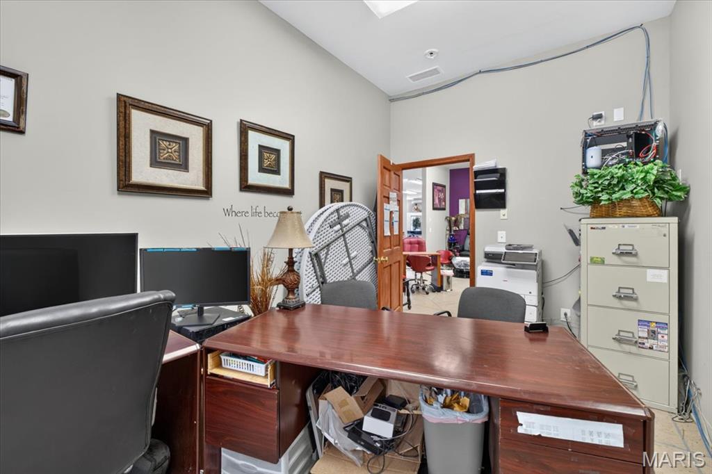 E Outlots Sec - Commercial Sale