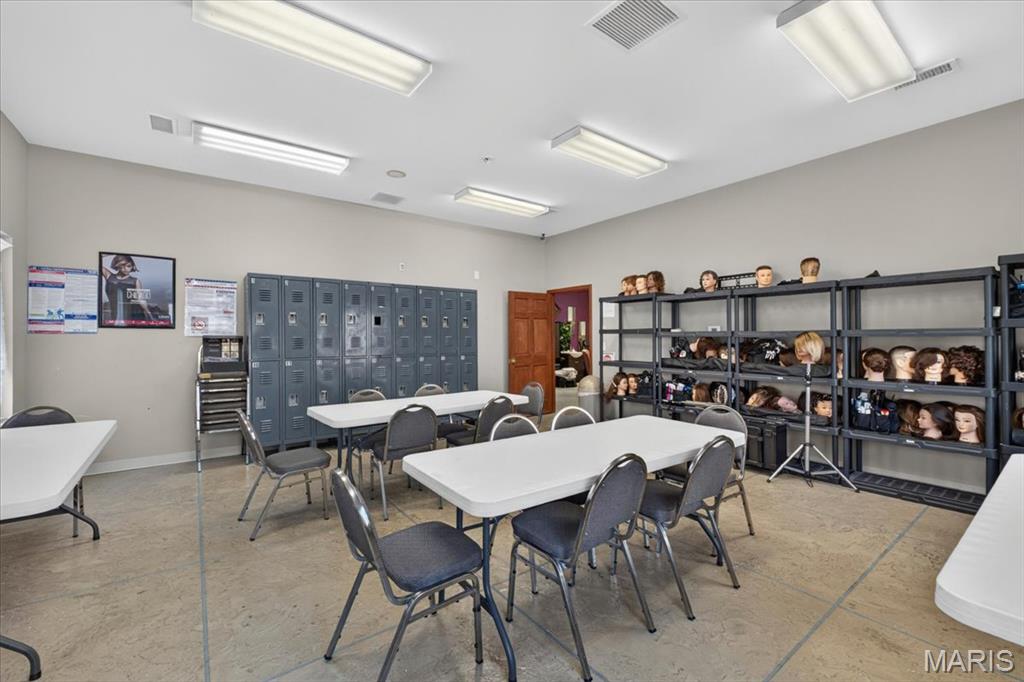 E Outlots Sec - Commercial Sale