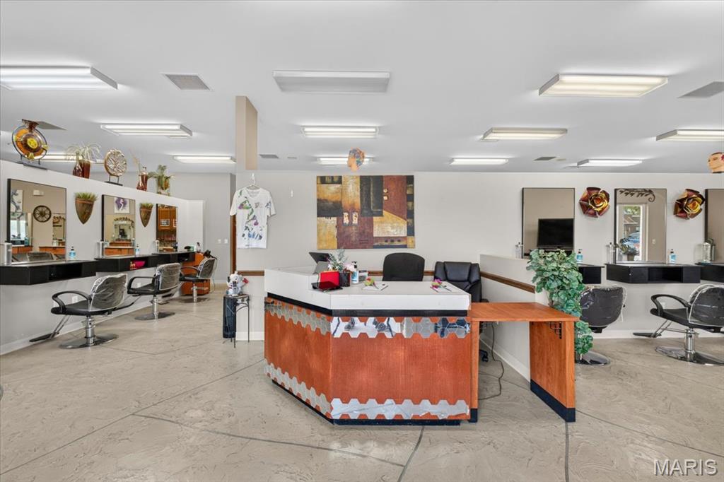 E Outlots Sec - Commercial Sale