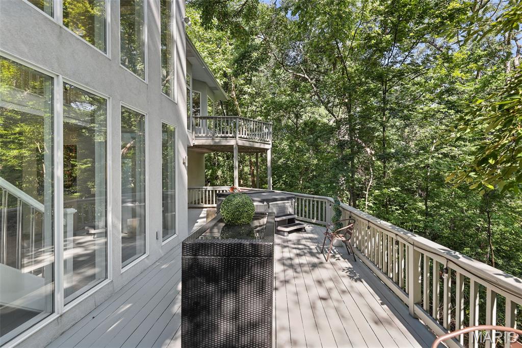 King's Pointe - Residential