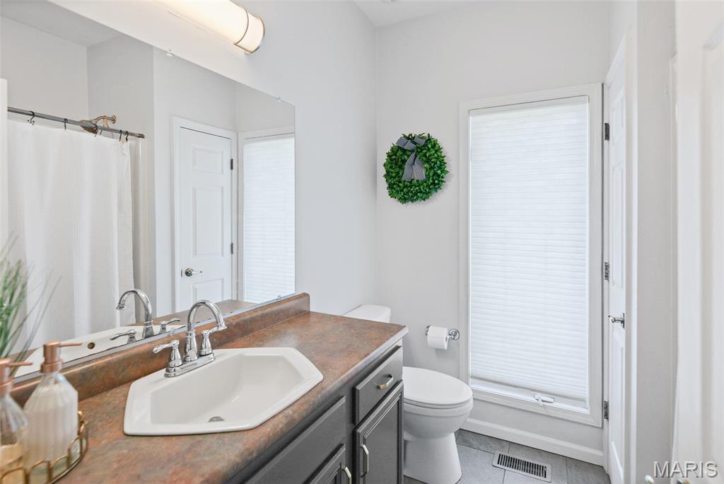 King's Pointe - Residential