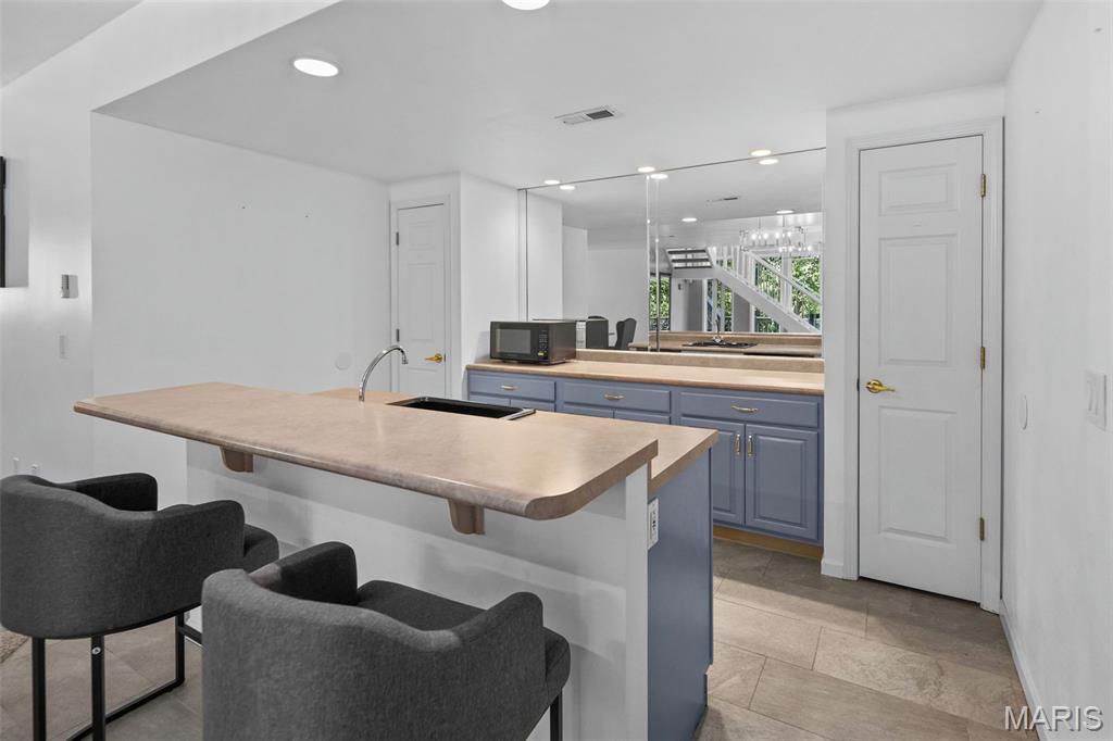 King's Pointe - Residential