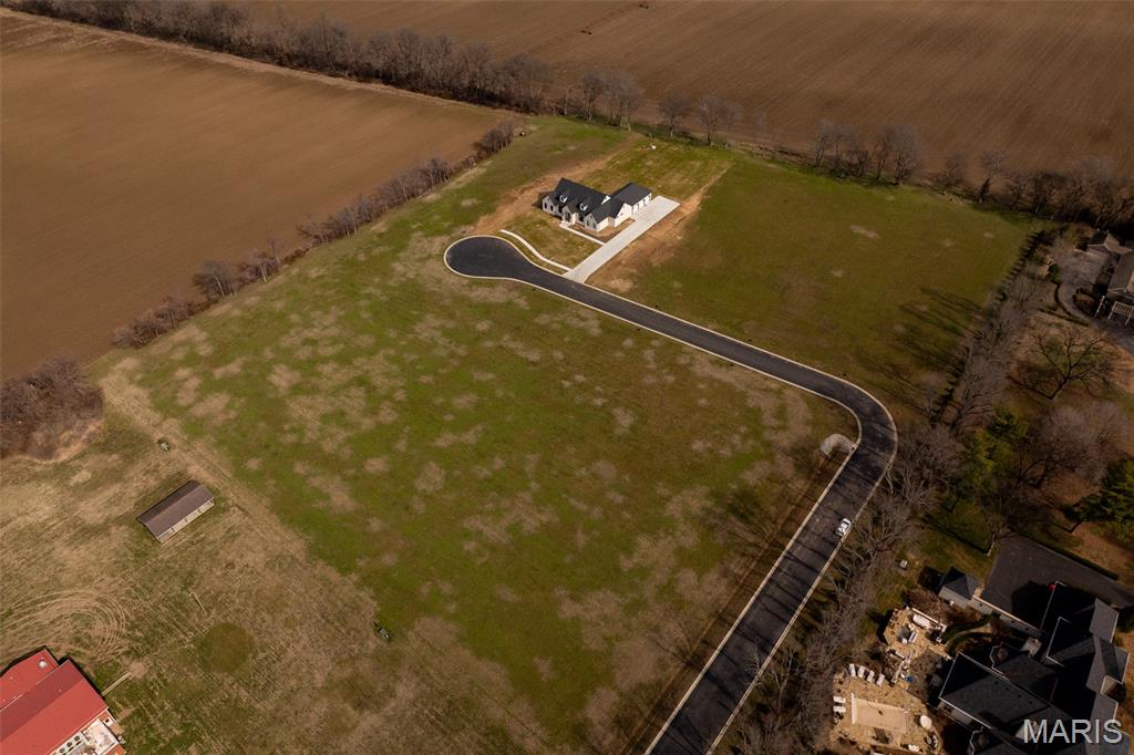 Greenfield North will be a gated, fenced cul-de-sac community located inside the city limits of Sikeston, just off Highway 61. You'll experience the convenience of town combined with the calm of a quiet neighborhood. Enjoy a private secure location for your custom home. The covenants and restrictions were designed to help preserve property values and maintain a safe, high-quality, and comfortable community for property owners. Additional Rooms: In Platted Subdv.