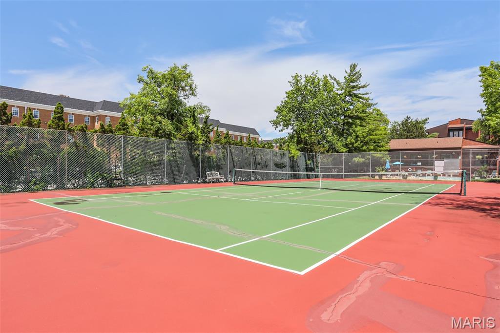 Coeur De Royale Condo Ph 4 - Residential