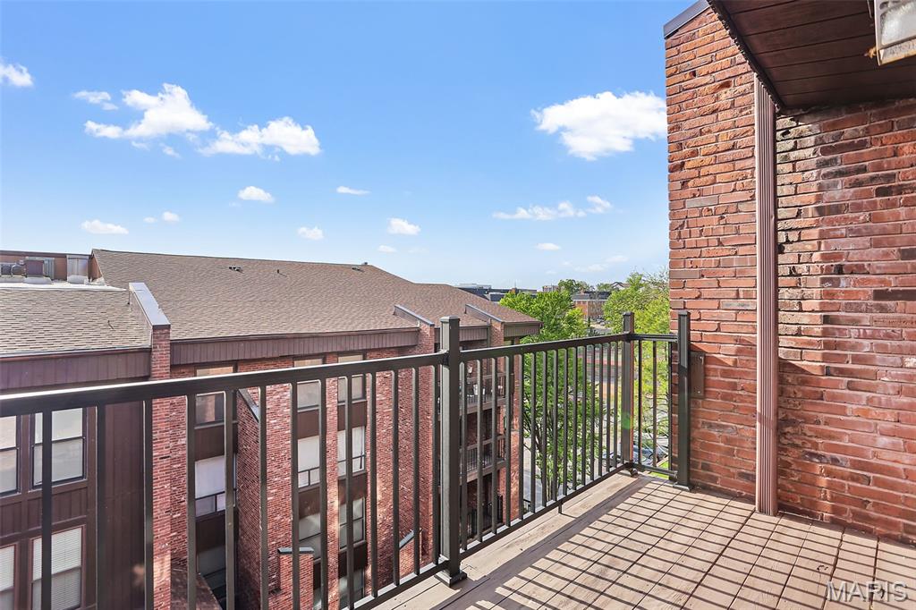 Coeur De Royale Condo Ph 4 - Residential