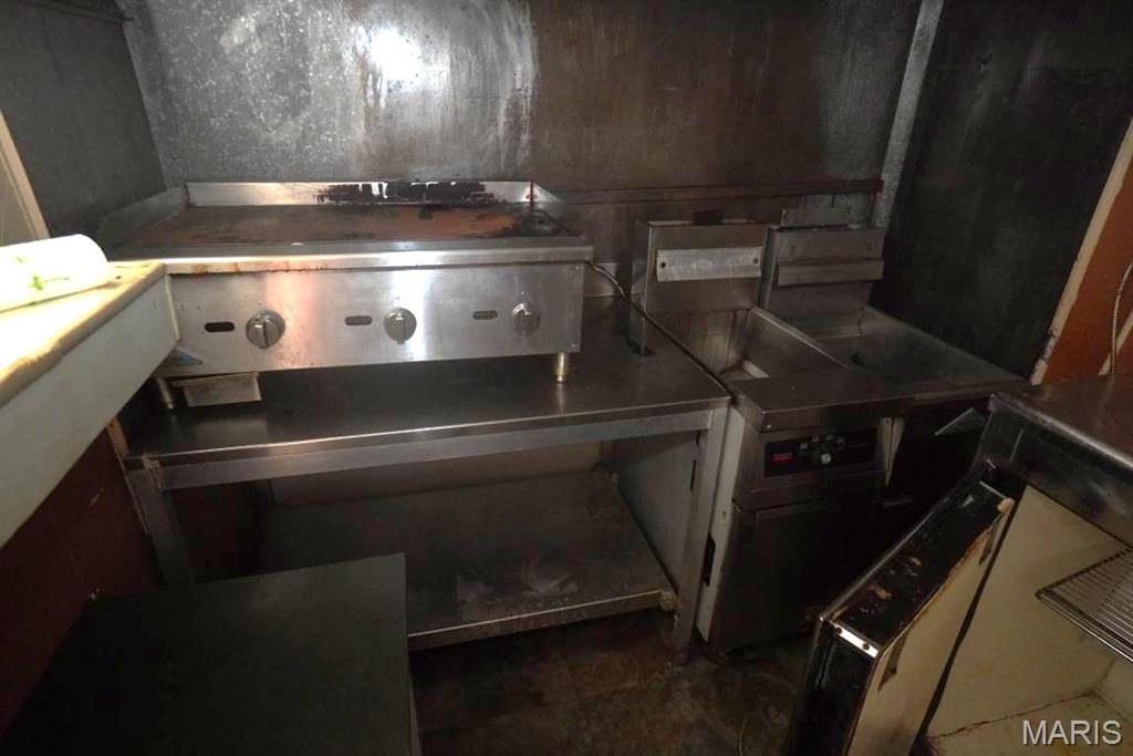 Madison Town - Commercial Sale