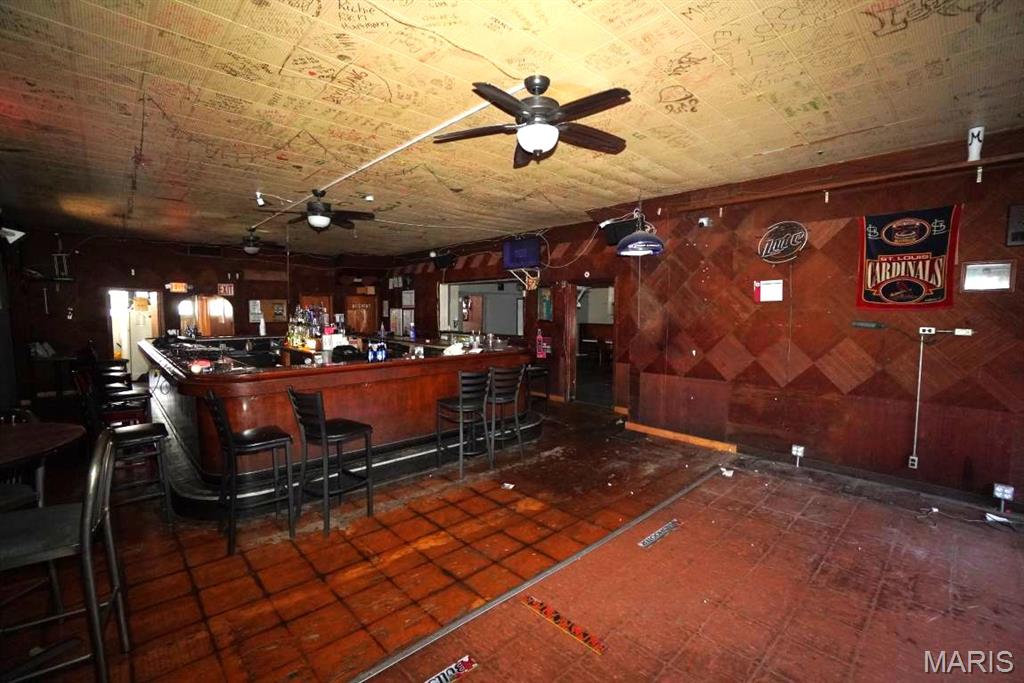 Madison Town - Commercial Sale
