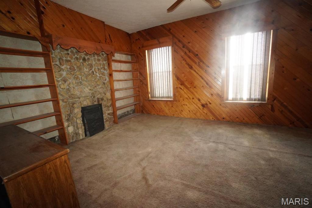 Madison Town - Commercial Sale