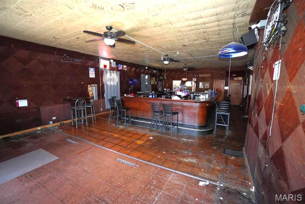 Madison Town - Commercial Sale