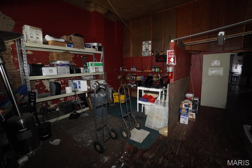 Madison Town - Commercial Sale