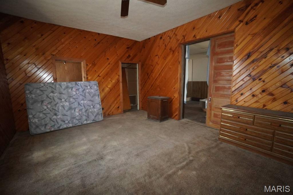 Madison Town - Commercial Sale