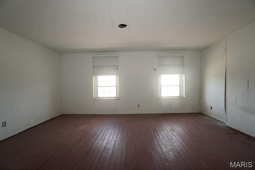 Madison Town - Commercial Sale