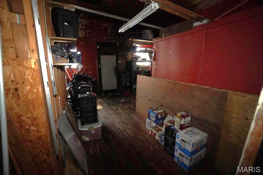 Madison Town - Commercial Sale