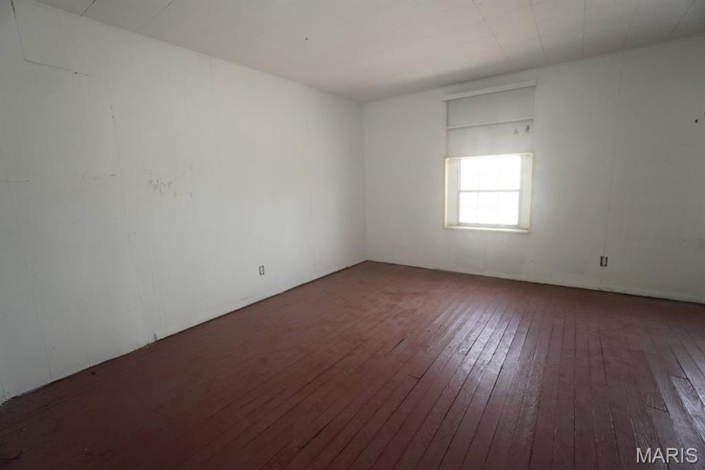 Madison Town - Commercial Sale
