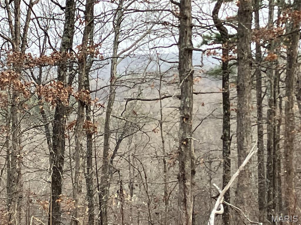 Cherokee Pass - Land