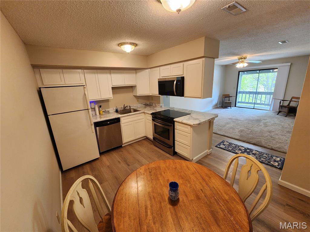 Summergate Garden Condos Ph3 - Residential