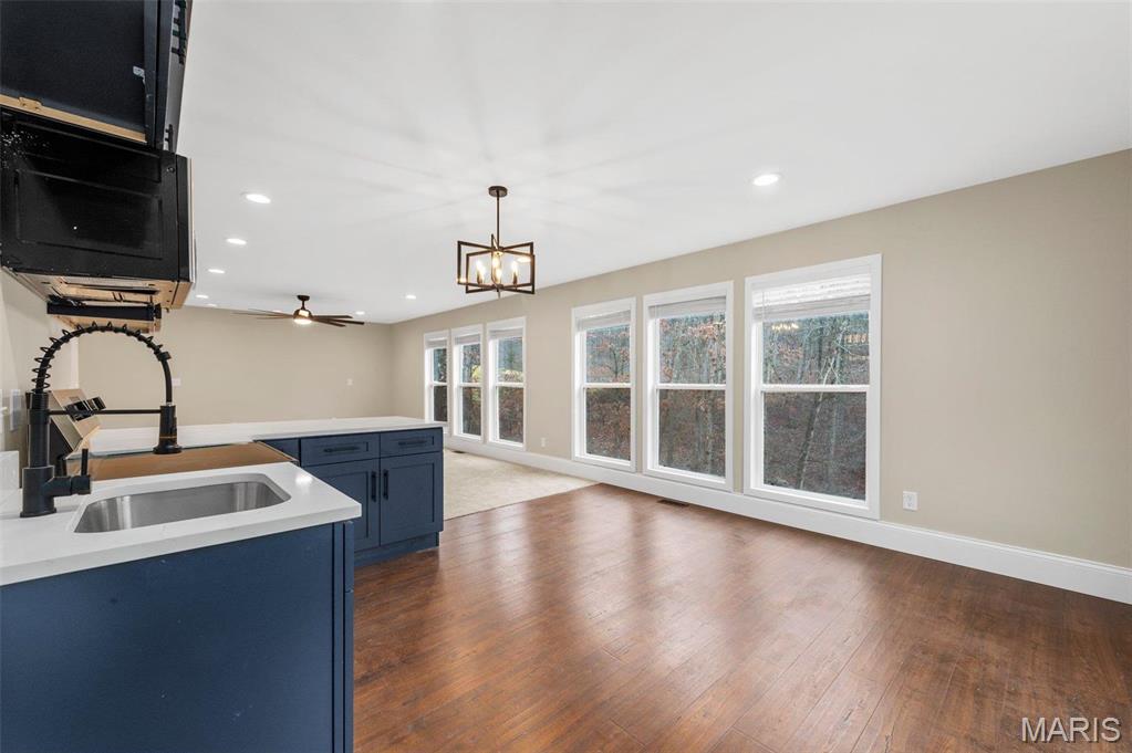 Hollow Hills - Residential