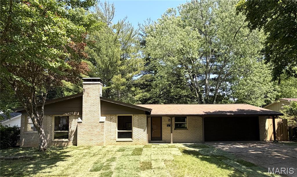 Charming updated 3-bedroom, 2-bath brick ranch with an oversized 2-car garage! Step inside to an inviting open floor plan featuring numerous updates throughout. The beautifully renovated kitchen offers soft-close cabinets, a large sink, granite countertops, stainless steel appliances, and a stylish backsplash. The spacious primary suite includes a private ensuite bath. Enjoy relaxing in the large living room with a cozy fireplace.
The oversized 2-car garage includes additional storage space. Additional updates include both bathrooms, all flooring, fresh interior paint, and updated light fixtures throughout.
Outside, you’ll find a 17x12 paver patio overlooking the spacious fenced backyard — perfect for entertaining, gatherings, or simply enjoying the outdoors.