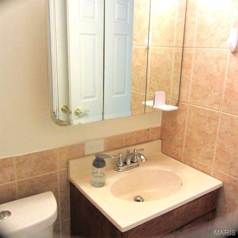 Oakville Commons Condo - Residential