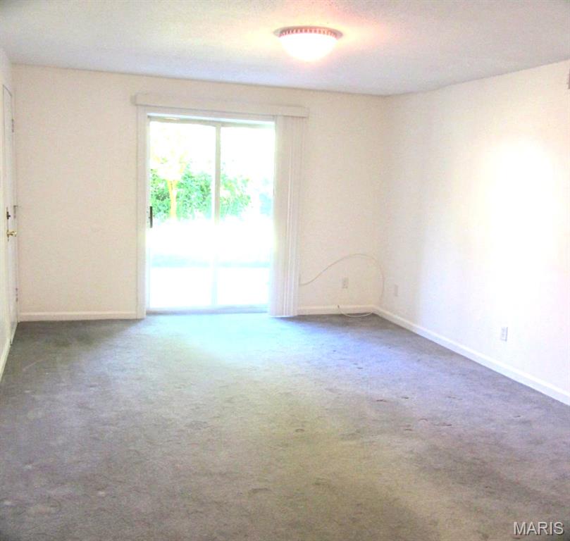 Oakville Commons Condo - Residential