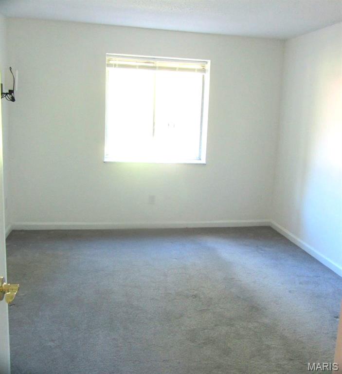 Oakville Commons Condo - Residential