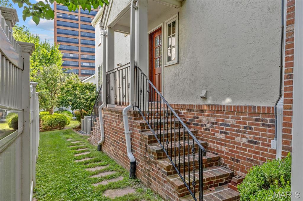 Clayton Gardens - Residential
