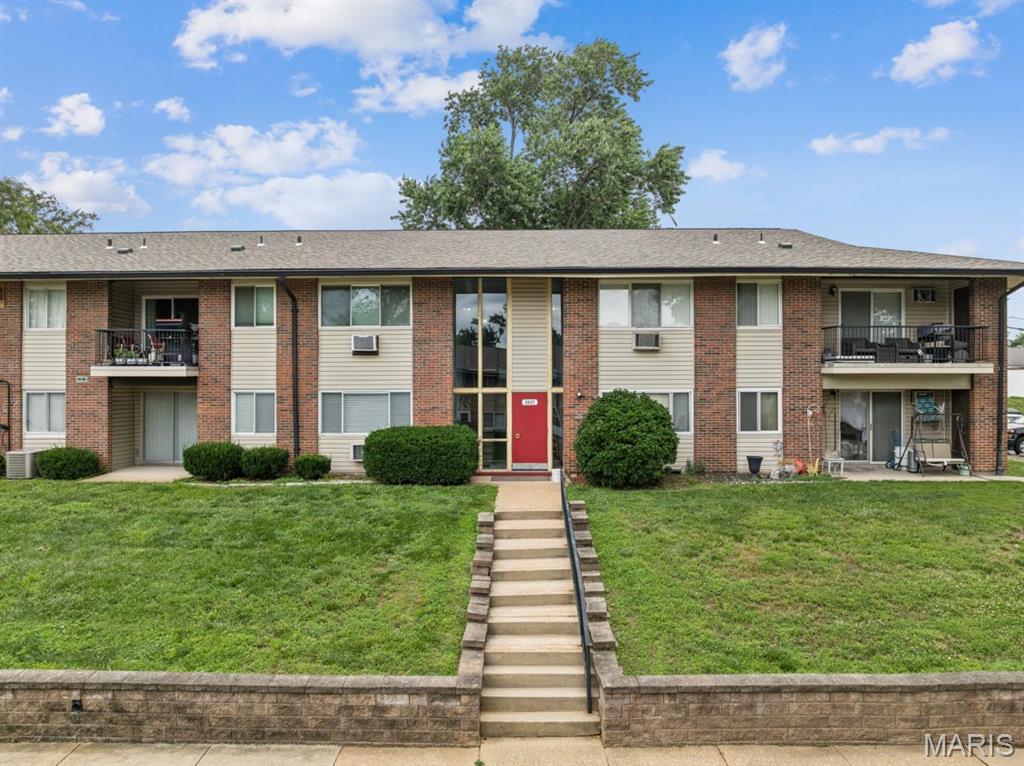 Don't miss this fully updated 1-bedroom, 1-bath condo for sale in south county! Located in the Southridge Condominiums, this second-floor unit has been refreshed top to bottom with new vinyl plank flooring, fresh paint, newly painted kitchen cabinets, all-new appliances, a fully remodeled bathroom, and new windows. Newer wall A/C units in both the open living/dining area and bedroom keep things comfortable year-round, and a dedicated storage space means a place for everything. Convenient laundry facilities are located right within the building. The HOA recently replaced the roof and siding, so the big stuff is already taken care of, and monthly HOA fee cover water, sewer, trash, exterior maintenance, and snow removal. Enjoy the community pool and clubhouse, off-street parking right outside your door, and easy access to I-55 and I-255. Turnkey, low-maintenance, and ready for you to call it home.