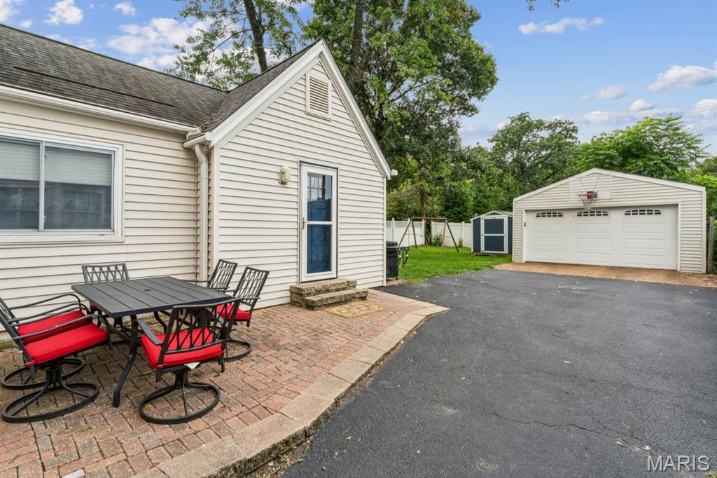 Dickson Place - Residential