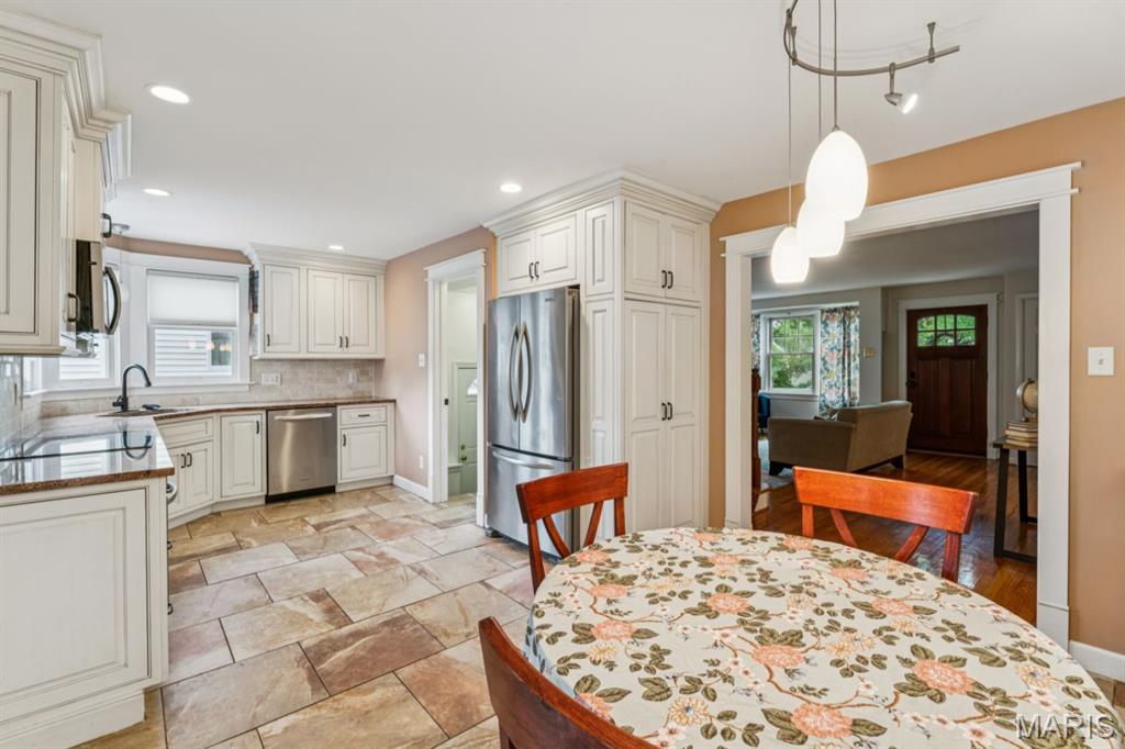 Dickson Place - Residential