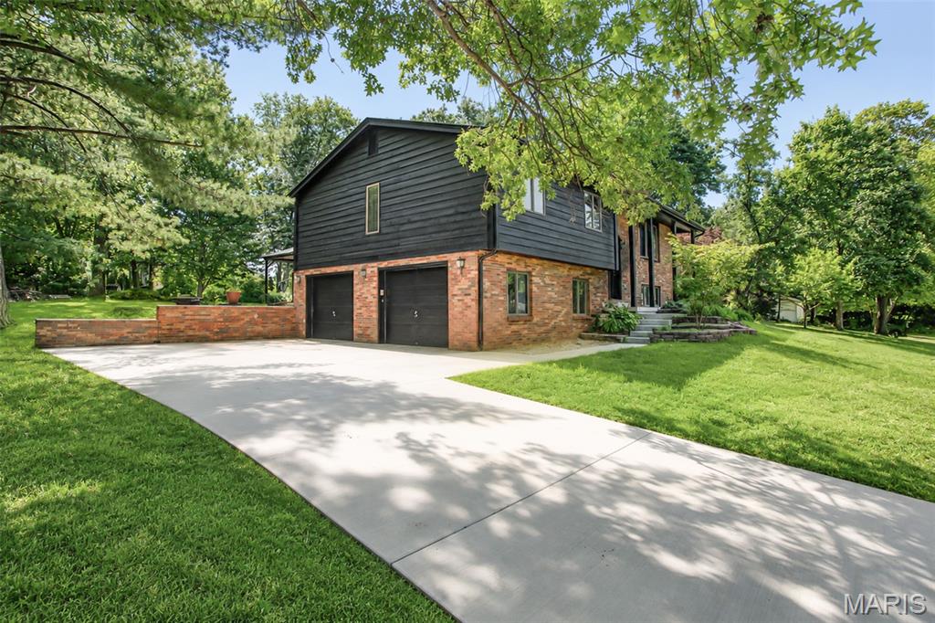 Montclaire Meadows 1st Add - Residential