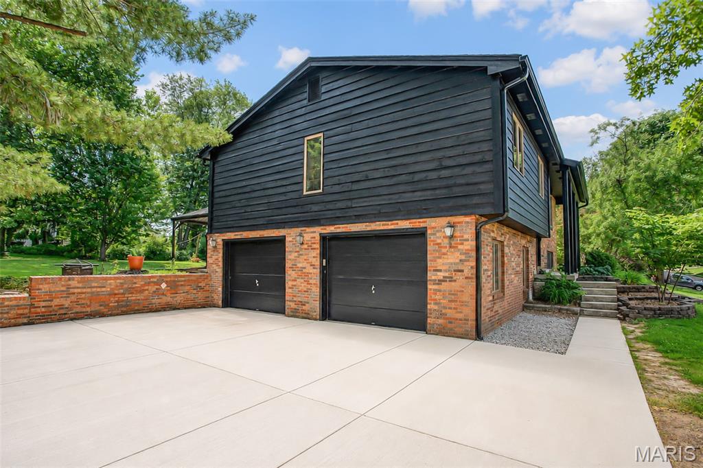 Montclaire Meadows 1st Add - Residential