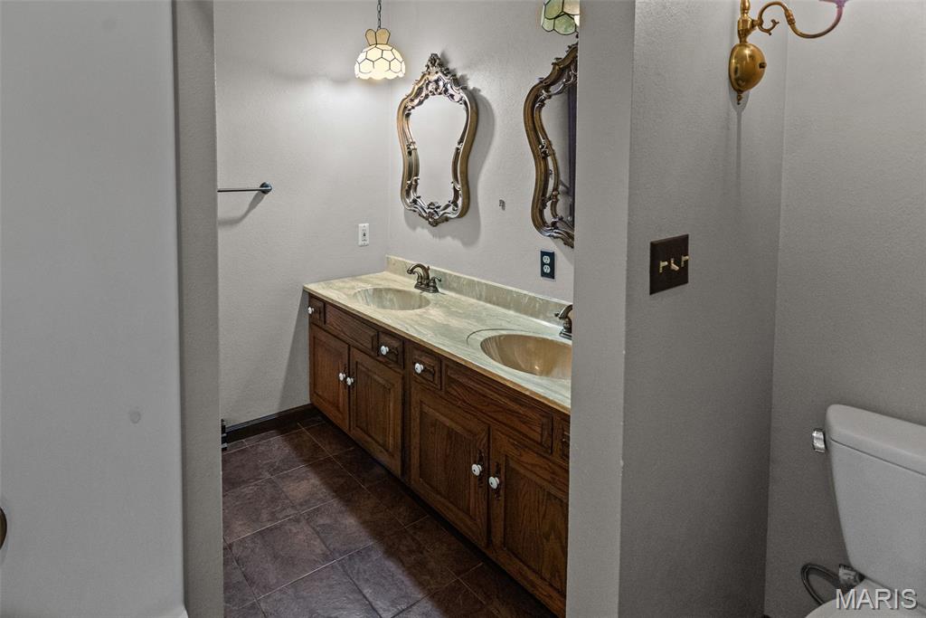 Montclaire Meadows 1st Add - Residential