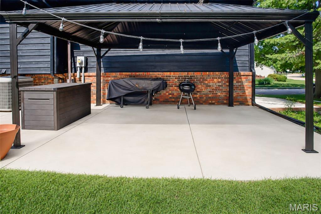 Montclaire Meadows 1st Add - Residential