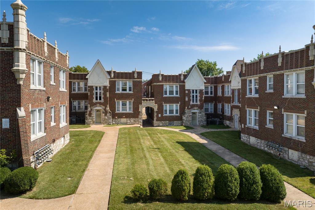 City/St Louis - Residential Income