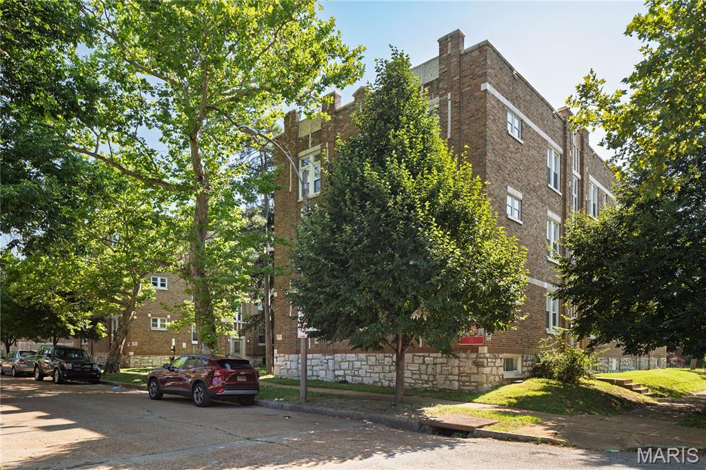 City/St Louis - Residential Income