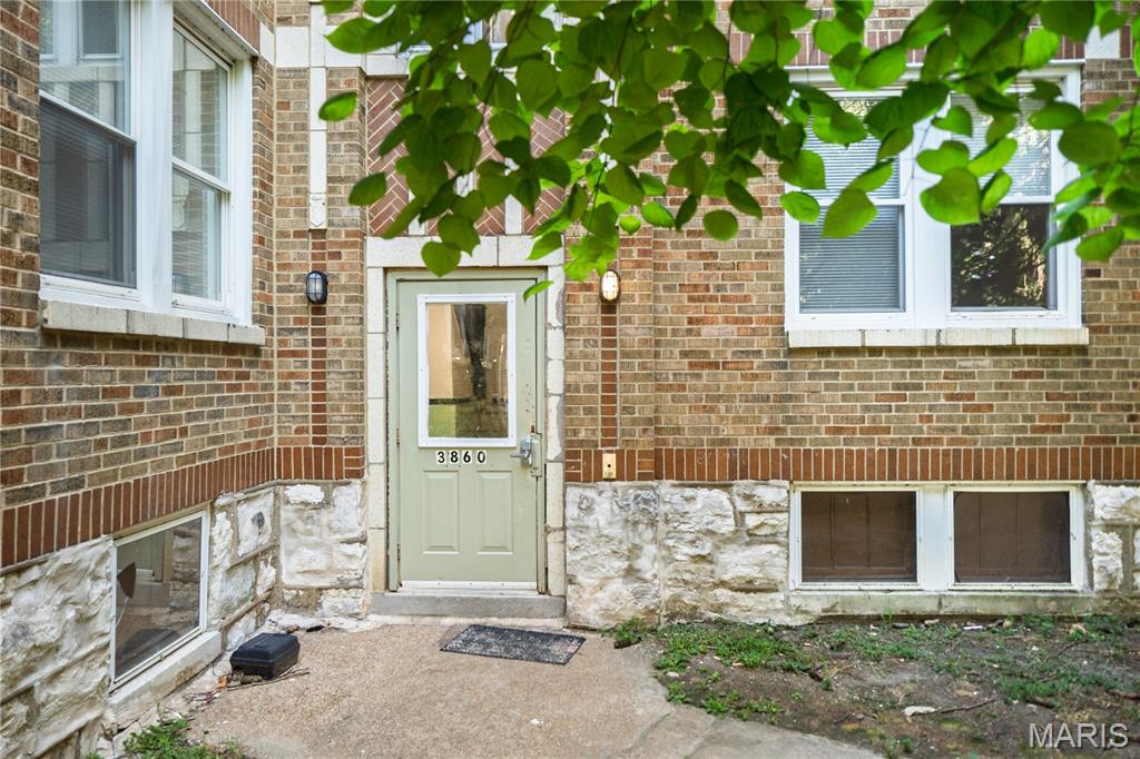 City/St Louis - Residential Income