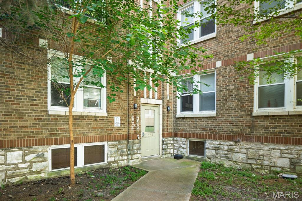 City/St Louis - Residential Income
