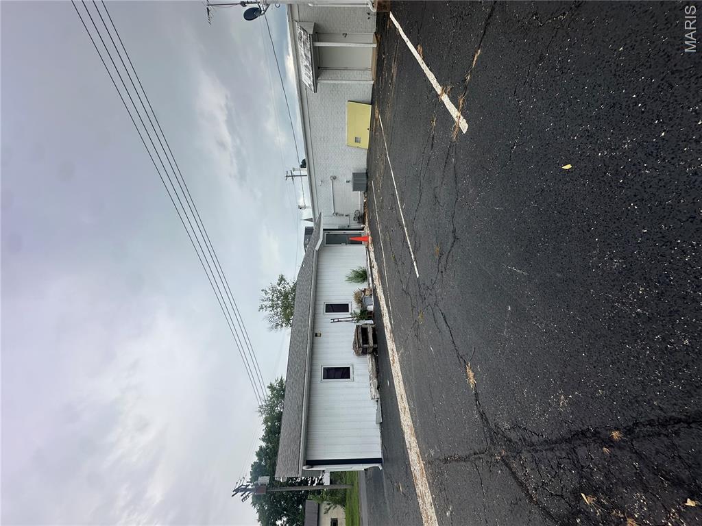 Town/Vienna - Commercial Sale