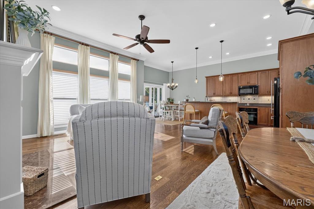The Vls At Crimson Oaks - Residential