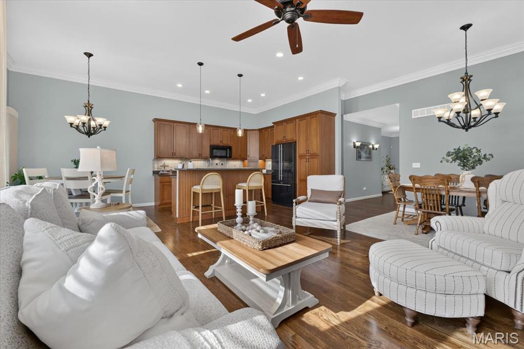 The Vls At Crimson Oaks - Residential