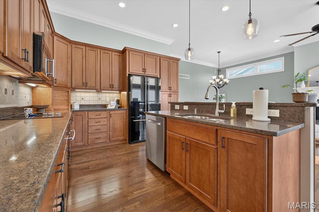 The Vls At Crimson Oaks - Residential