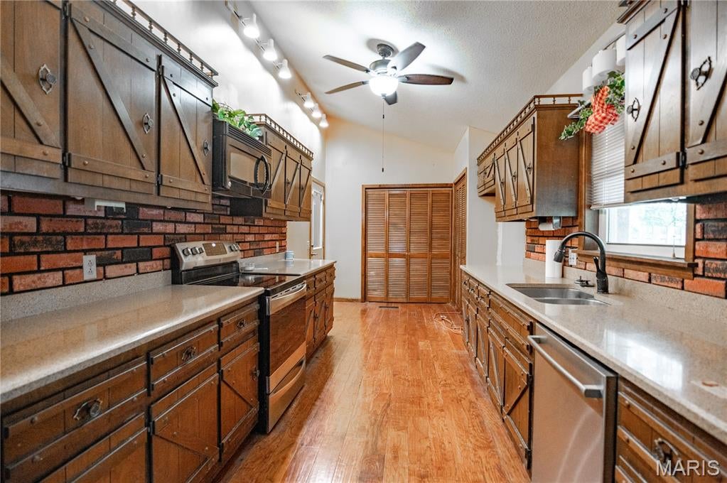 Lakeview Estate - Residential