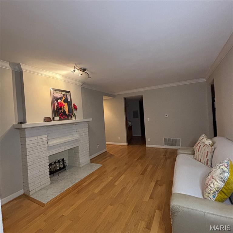Del - Clare Condo - Residential