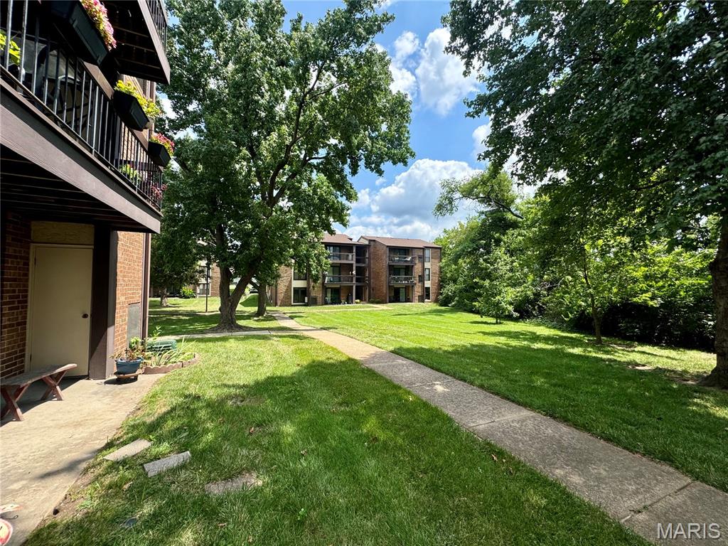 Blackwoods Chalet Condo - Residential