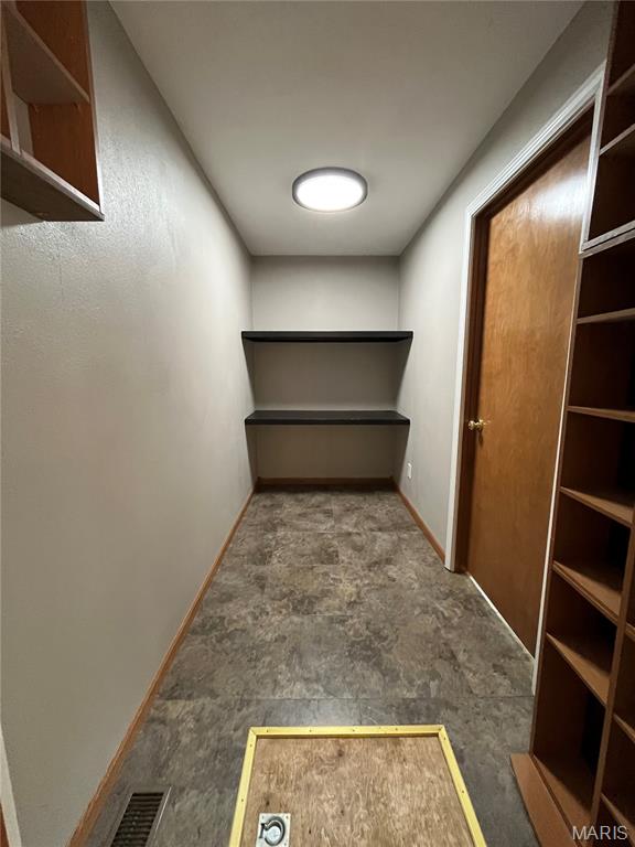 Chenot Place 2nd Add - Residential Lease