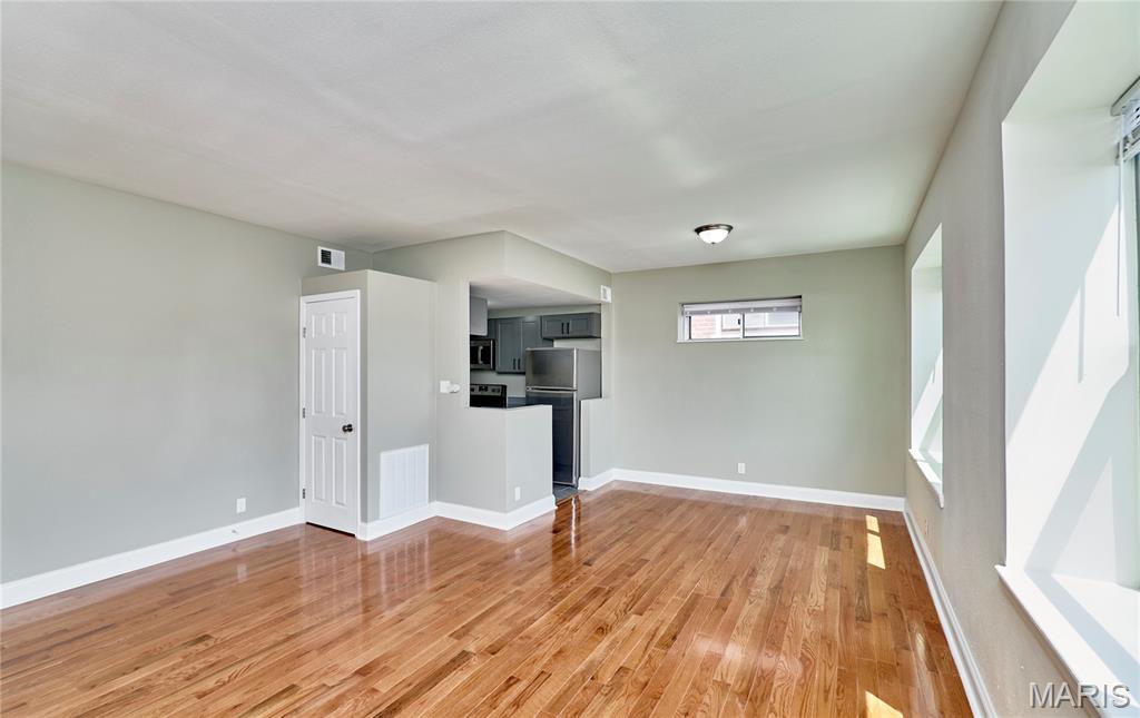Traymoor 03 Condo - Residential Lease