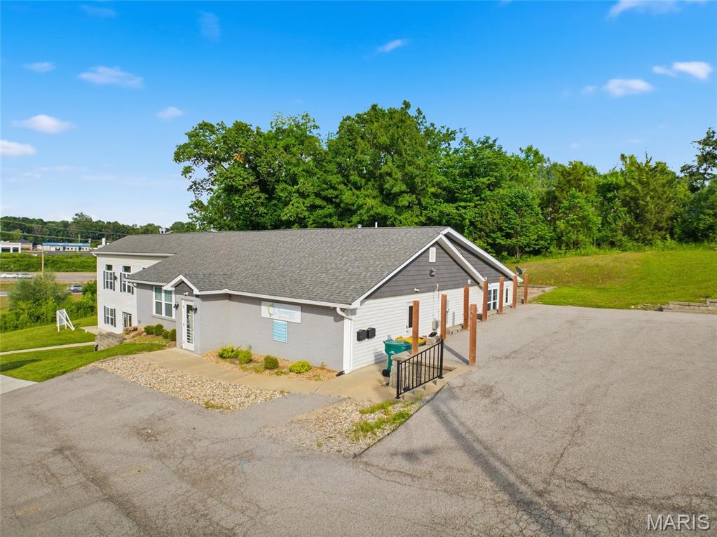 Imperial Indust Park - Commercial Sale