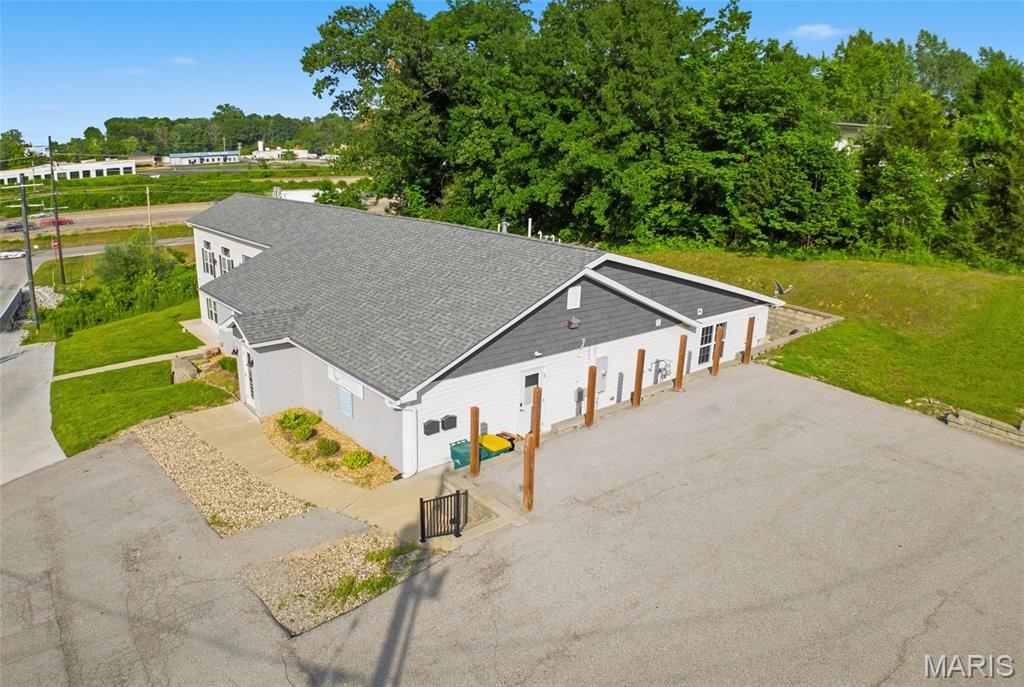 Imperial Indust Park - Commercial Sale